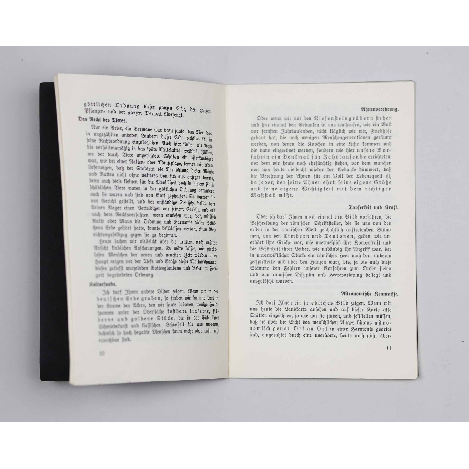 Heft "Reichsführer-SS Heinrich Himmler Die Schutzstaffel als antibolschewistische Kampforganisation" 1939 Heft "Reichsführer-SS Heinrich Himmler Die Schutzstaffel als antibolschewistische Kampforganisation" 1939
