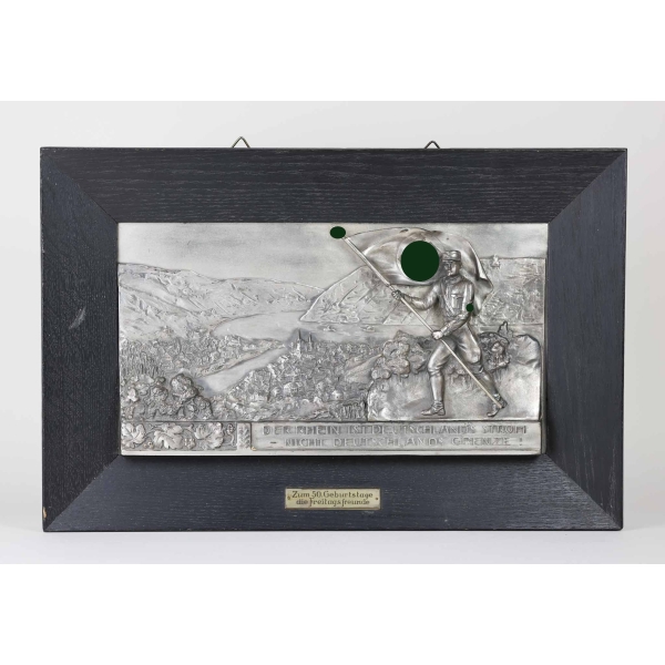 Großes SA-Relief (48x31,5cm) plastische Figurendarstellung mit SA-Fahnen Rheinüberquerung