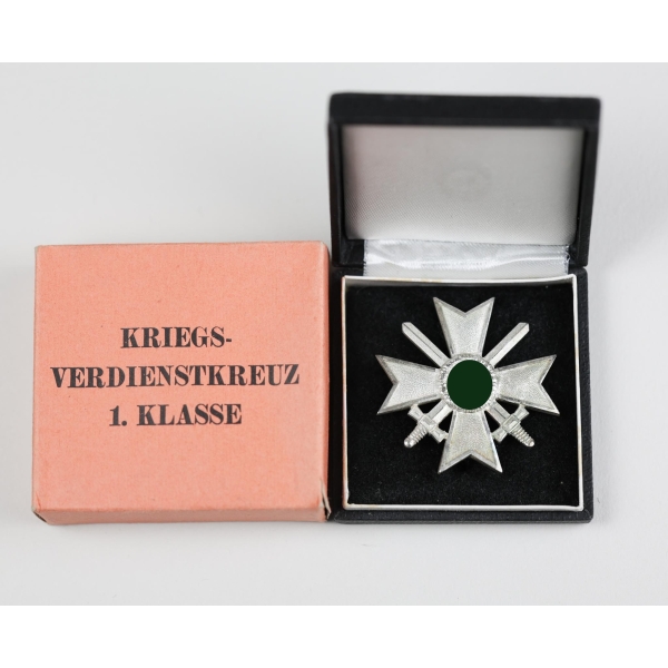 Set Kriegsverdienstkreuz 1.Klasse mit Schwertern (1) Deschler im Etui mit Umkarton