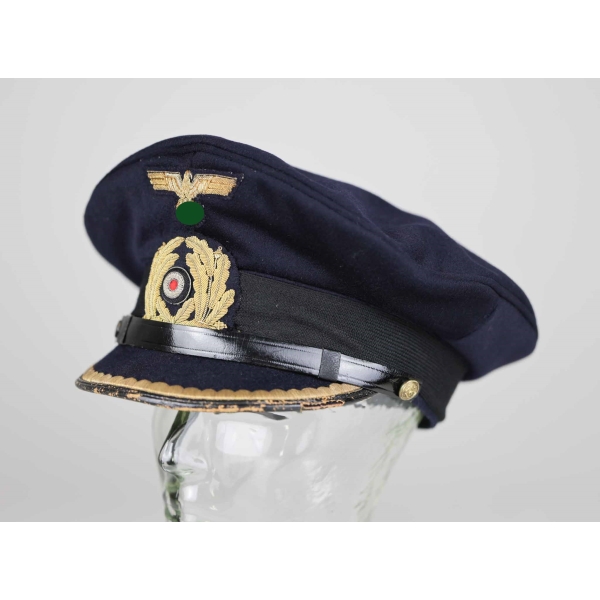 Kriegsmarine Schirmmütze für einen Leutnant zur See bis Kapitänleutnant