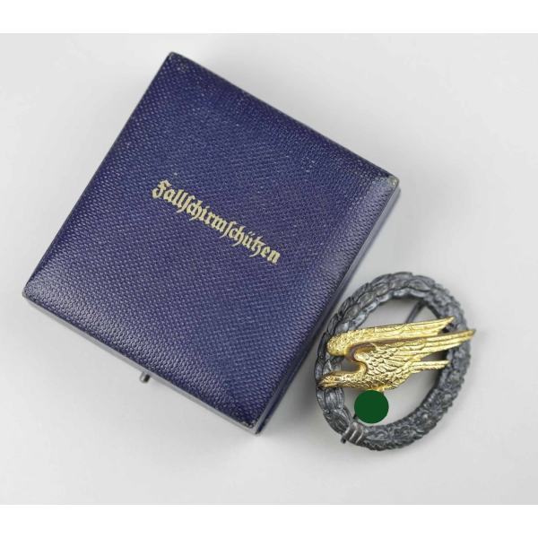 Luftwaffe Fallschirmschützenabzeichen W.Deumer im Etui, Zustand 1