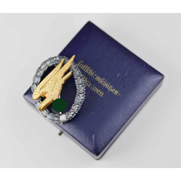 Luftwaffe Fallschirmschützenabzeichen Herst. "GWL Typ A" im Zustand 1 MINT!