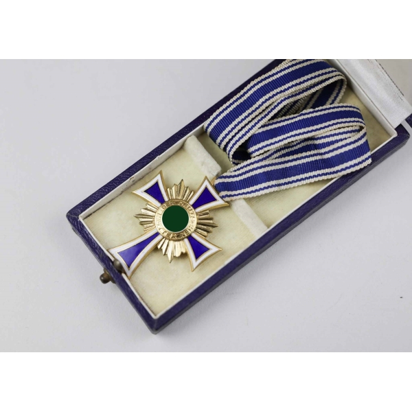 Ehrenkreuz der Deutschen Mutter Mutterkreuz in Gold im Etui, B.H.Mayer