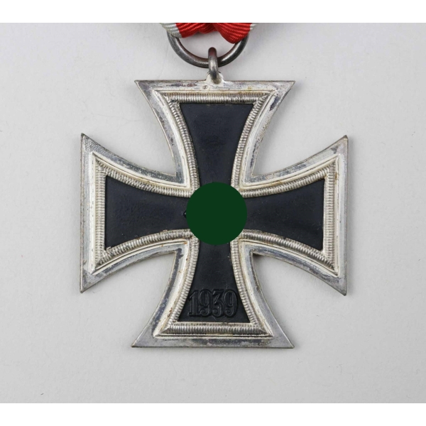 Eisernes Kreuz 2.Klasse 1939 am Band Hst. "100"