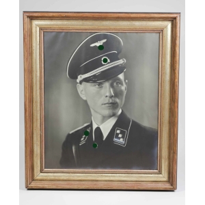 Waffen-SS Sehr großes Original-Foto eines SS-Obersturmführer, extrem selten! 74,5x65cm